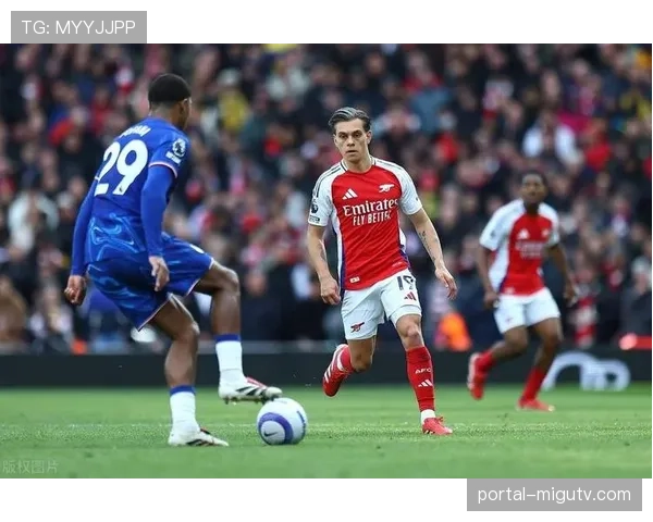 消息：英超第30轮前瞻：阿森纳客战维拉，事关榜首的关键战役